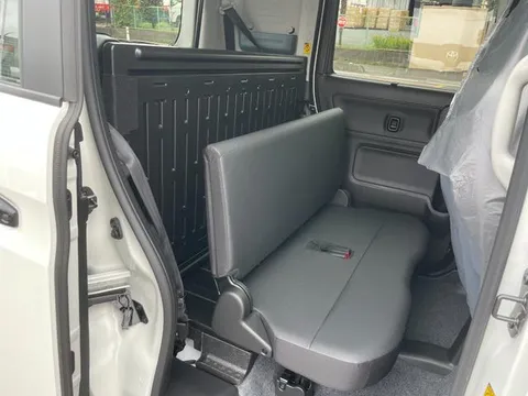 Suzuki Spacia Base