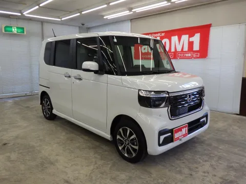 Honda N-BOX Custom