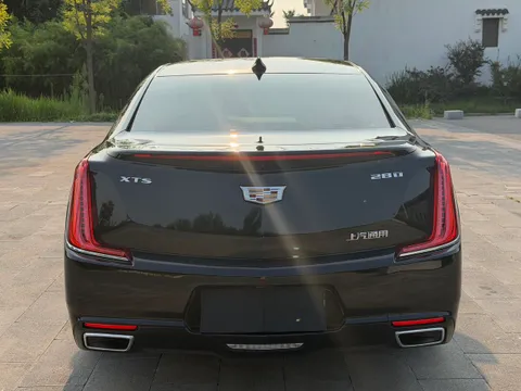 Cadillac XTS