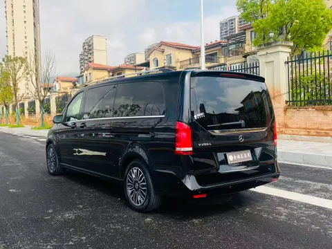 Mercedes-Benz V-Class