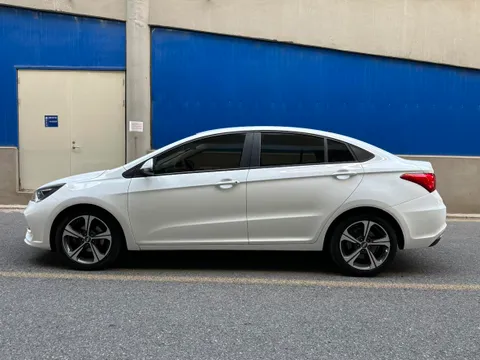 Chery Arrizo 5