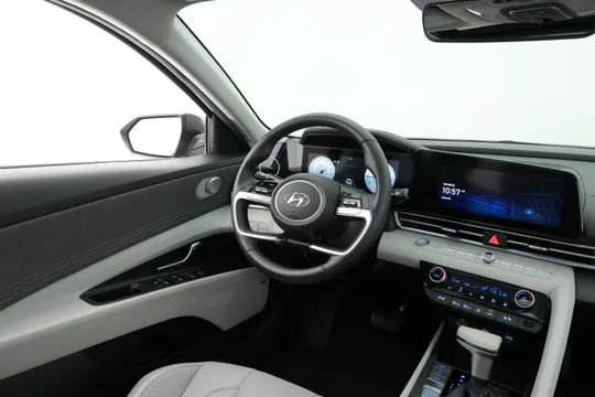 Hyundai Elantra (Avante)