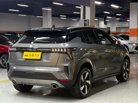 Lynk & Co Lynk & Co 06