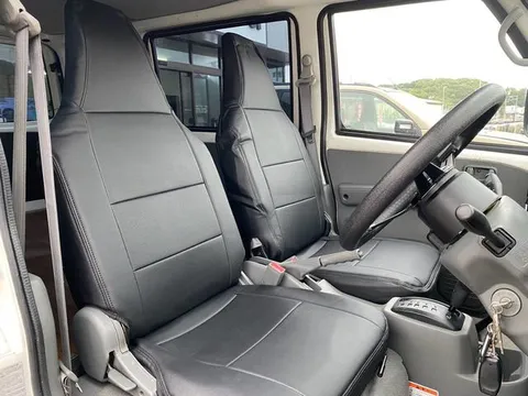 Mitsubishi Minicab Van