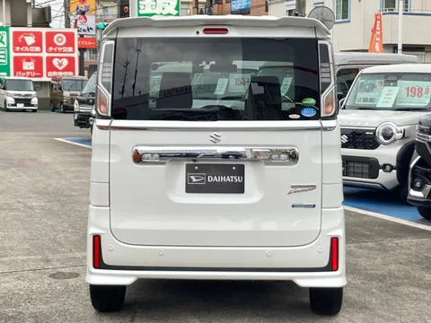 Suzuki Spacia Custom