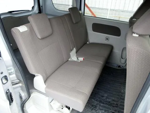 Mitsubishi Minicab Van
