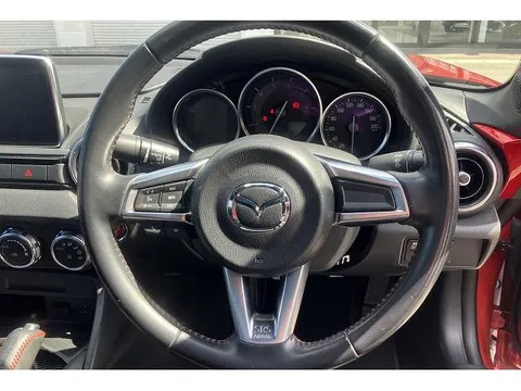 Mazda MX-5 (Roadster)