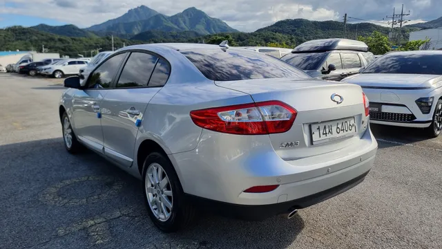 Renault SM3