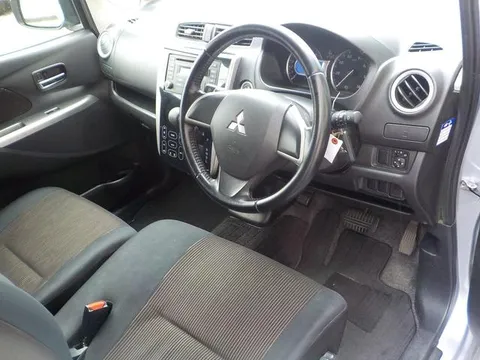 Mitsubishi eK Custom