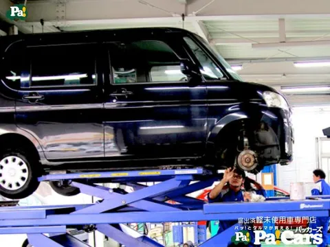 Mitsubishi Delica Mini