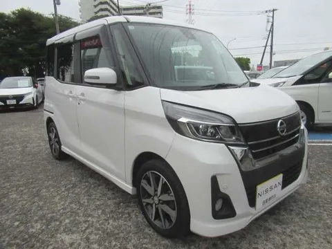 Nissan Dayz Roox