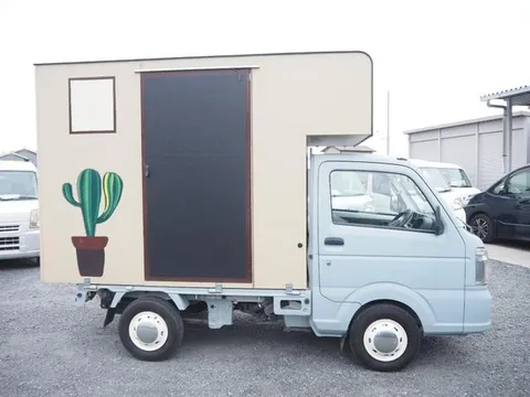 Nissan Clipper Truck