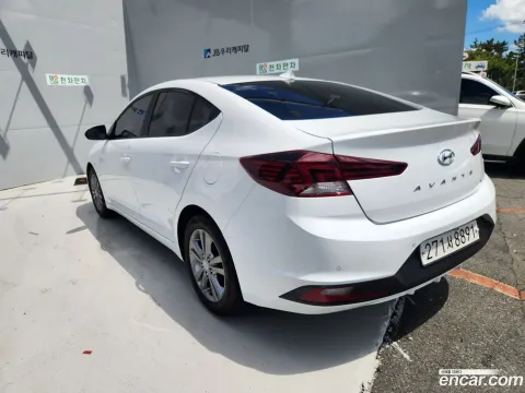 Hyundai Elantra (Avante)