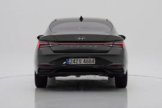 Hyundai Elantra (Avante)