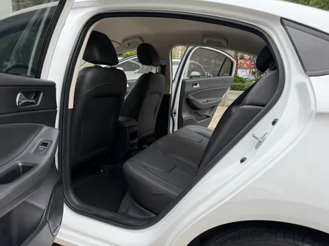 Chery Arrizo 5
