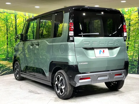 Mitsubishi Delica Mini
