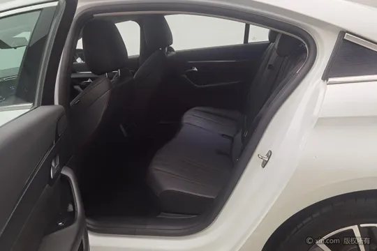 Peugeot 508L