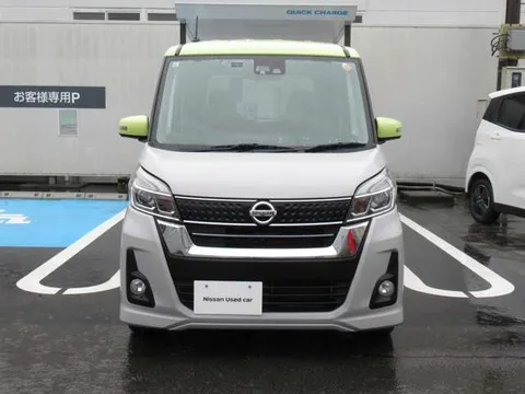 Nissan Dayz Roox