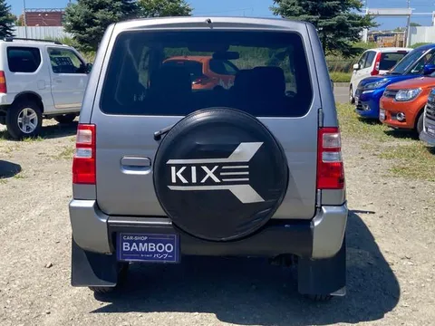 Nissan KIX
