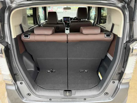 Honda N-BOX Slash