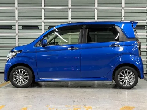 Honda N-WGN Custom