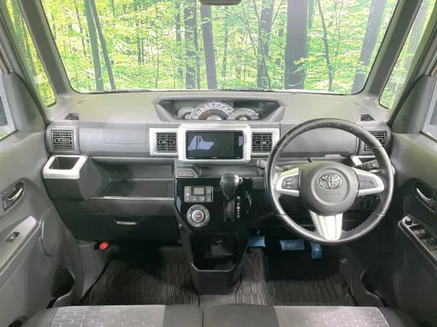 Toyota Pixis Mega