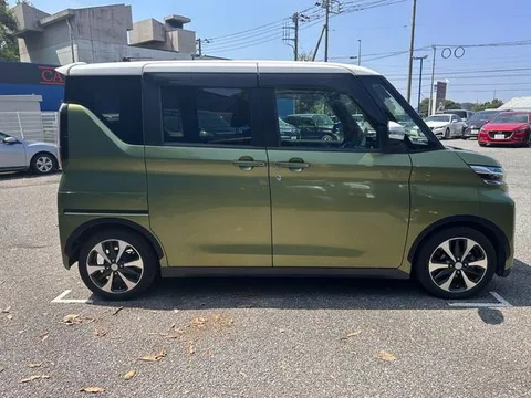 Mitsubishi eK X Space