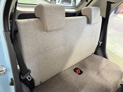 Daihatsu Mira Tocot