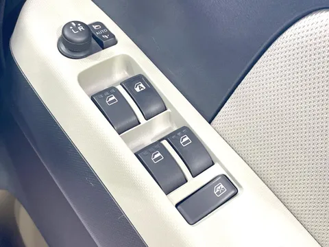 Daihatsu Mira Tocot