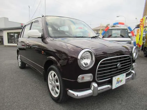 Daihatsu Mira Gino