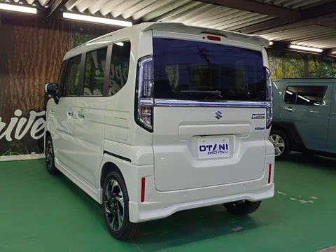 Suzuki Spacia Custom