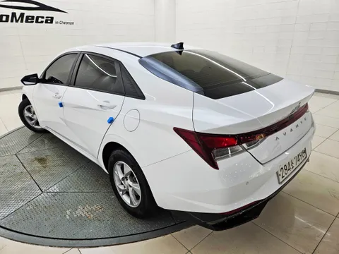 Hyundai Elantra (Avante)