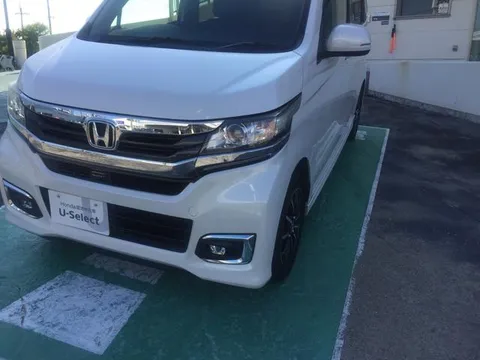 Honda N-WGN Custom