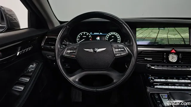 Genesis G90 (EQ900)