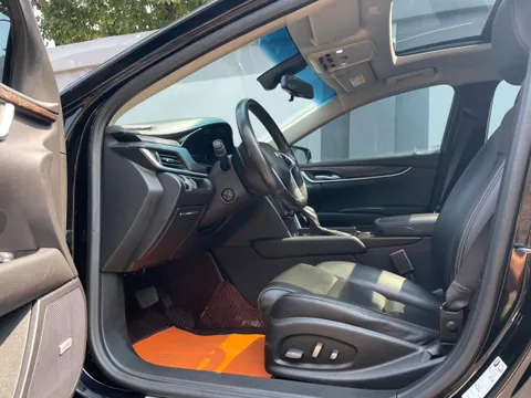 Cadillac XTS
