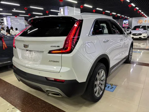 Cadillac XT4