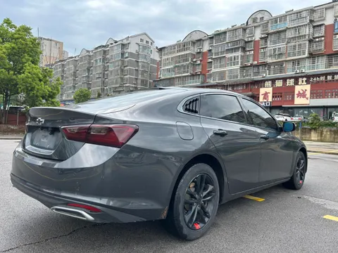Chevrolet Malibu XL