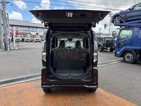 Suzuki Spacia Custom