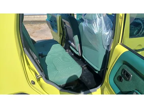Daihatsu Naked
