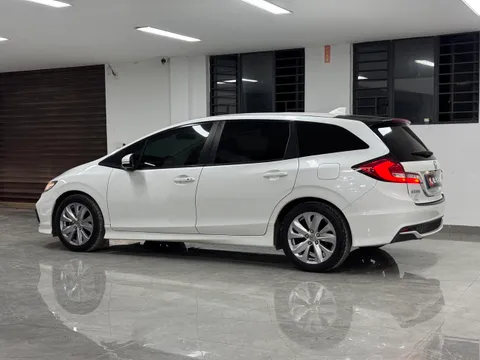 Honda Jade