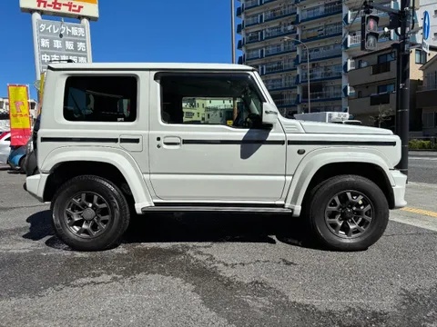 Suzuki Jimny Sierra