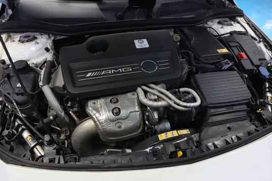 Mercedes-Benz Mercedes-Benz CLA