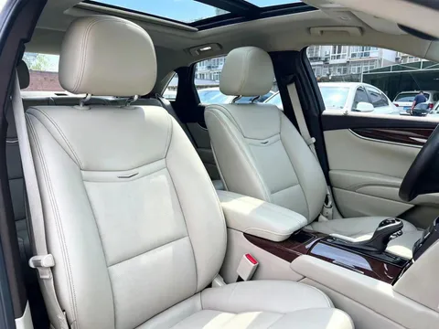 Cadillac XTS