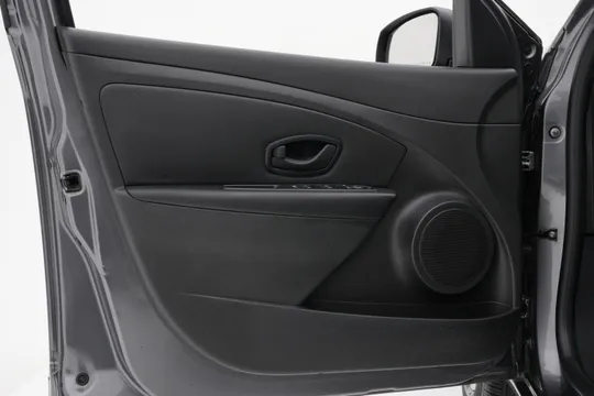 Renault SM3