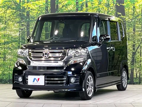 Honda N-BOX Custom