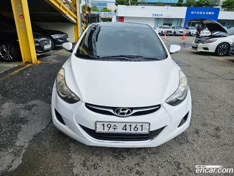 Hyundai Elantra (Avante)