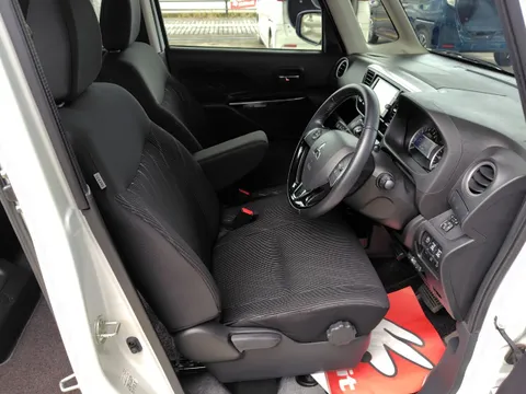 Mitsubishi eK Space Custom