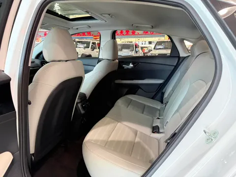 Kia Cerato (K3)