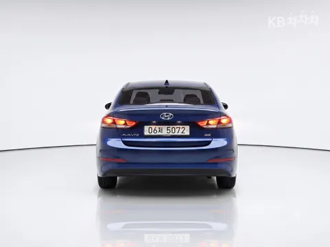 Hyundai Elantra (Avante)