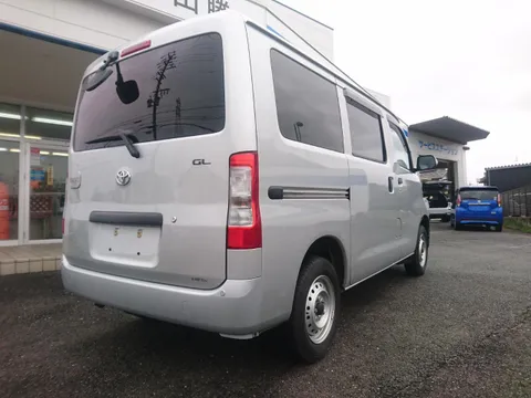 Toyota TownAce Van